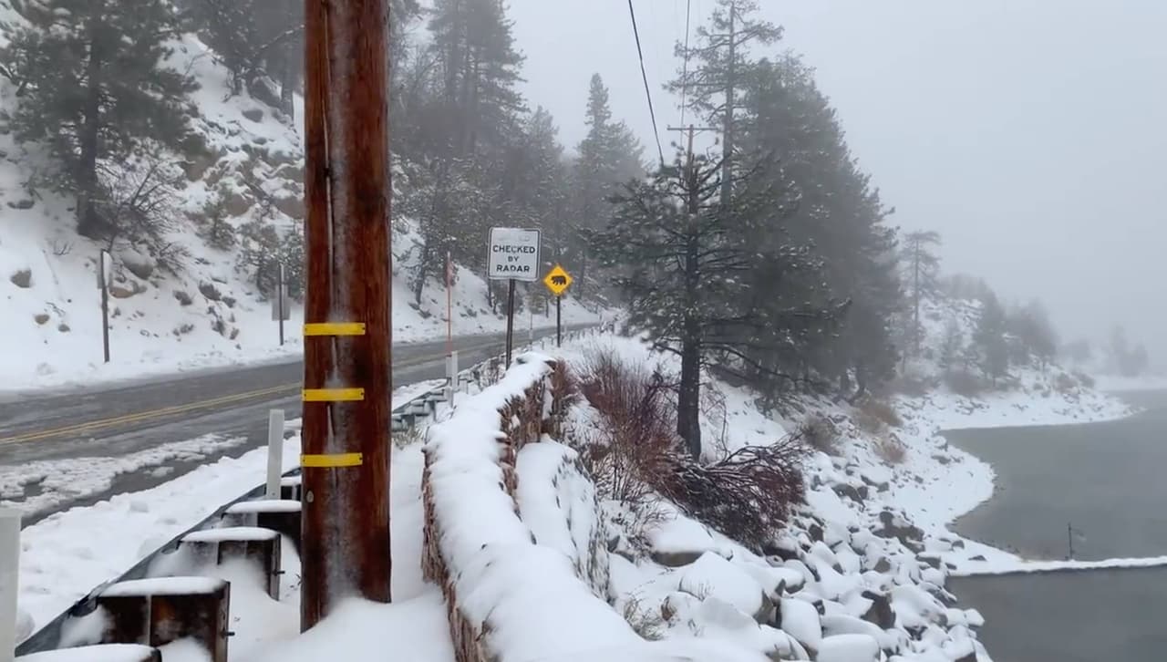 La noticia es muy buena, ya que da una pausa a una intensa 
<a href="https://www.univision.com/local/los-angeles-kmex/sequia-en-california-ten-en-cuenta-estas-recomendaciones-para-ahorrar-agua-video">sequía</a> en la región e invita a los amantes del clima de montaña a unos paseos en escenarios muy hermosos.