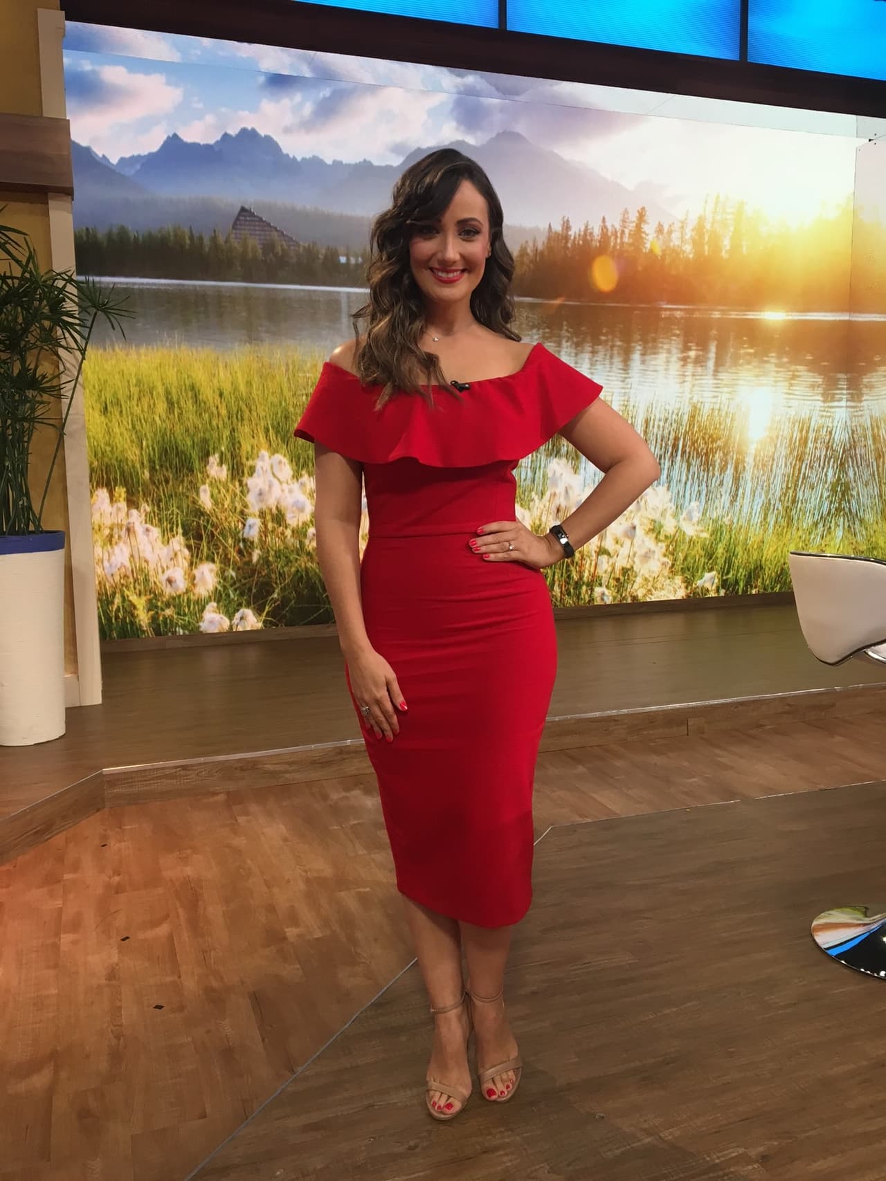 Karla Monroig se robó las miradas con su bello look.