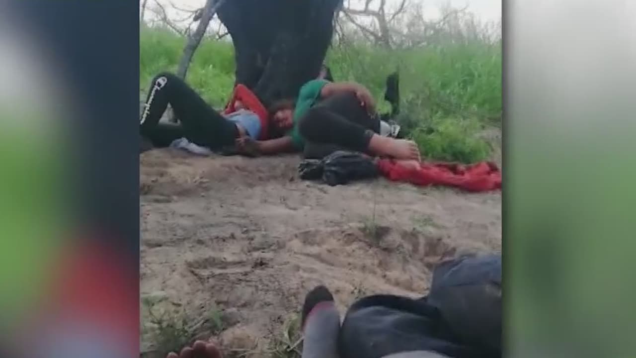 El drama de migrantes abandonados en la frontera que recibieron ayuda desde Los Ángeles