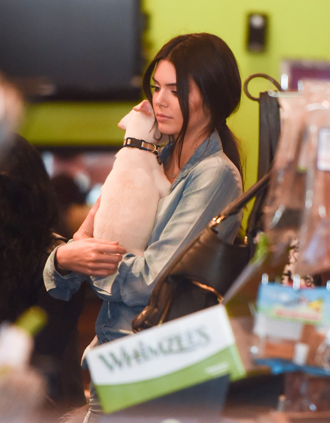 Las estrellas entraron en ‘Bark n Bitc**s’.