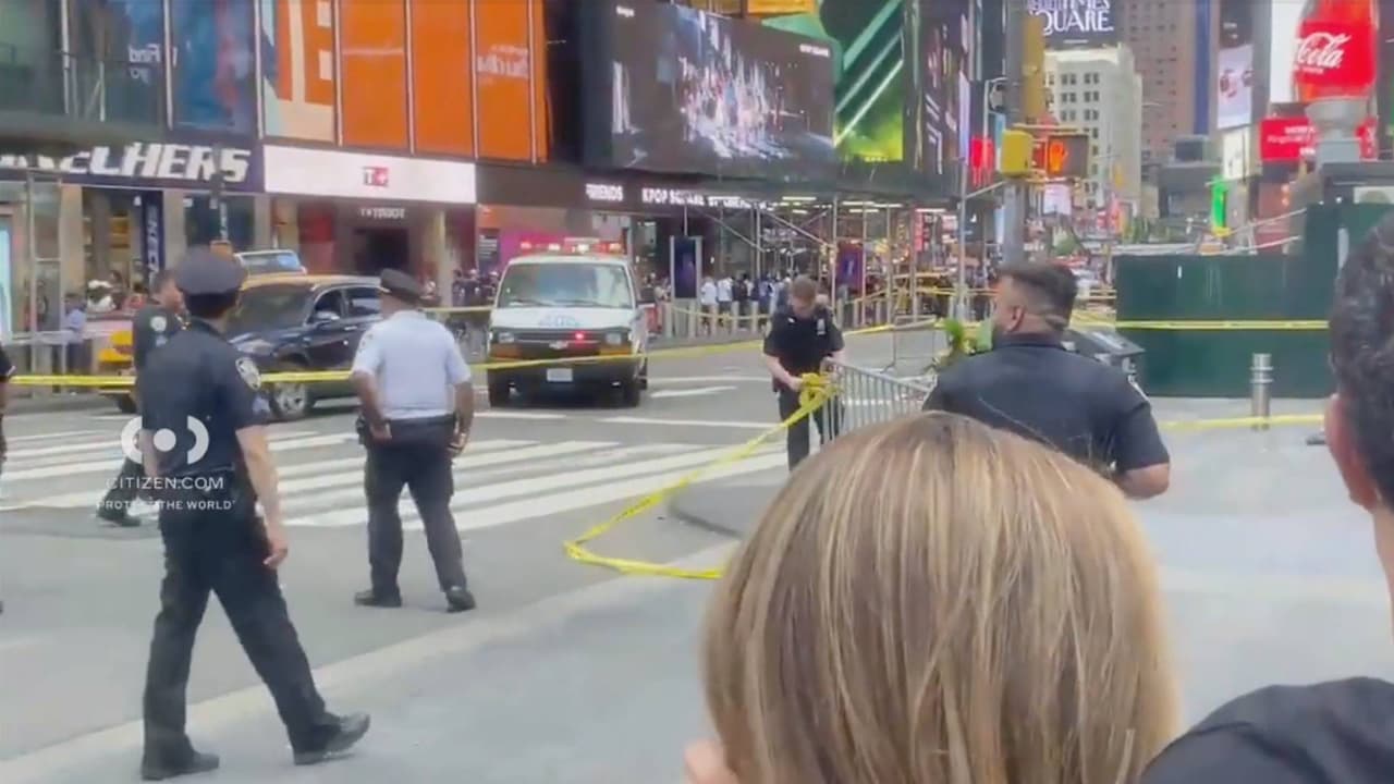 Caos en Times Square: adolescente detenido tras tiroteo y apuñalamiento en Nueva York