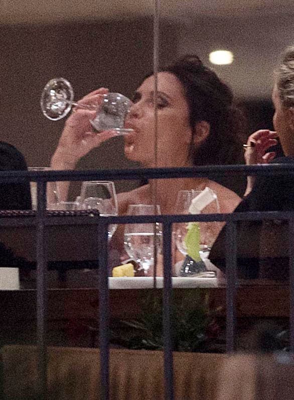 Pero hasta Victoria disfruta de unos buenos caballitos de tequila.