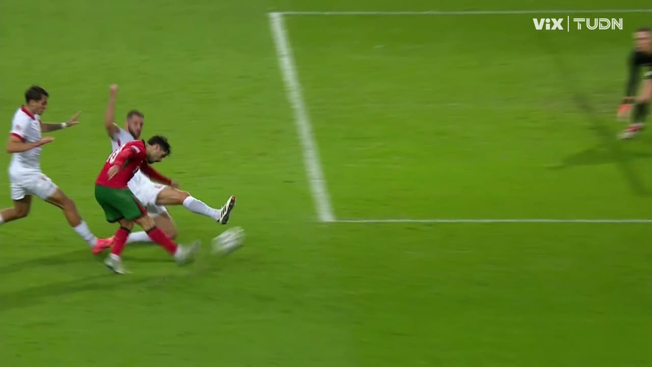 ¡Alguien pare la masacre! Neto marca el cuarto gol del partido