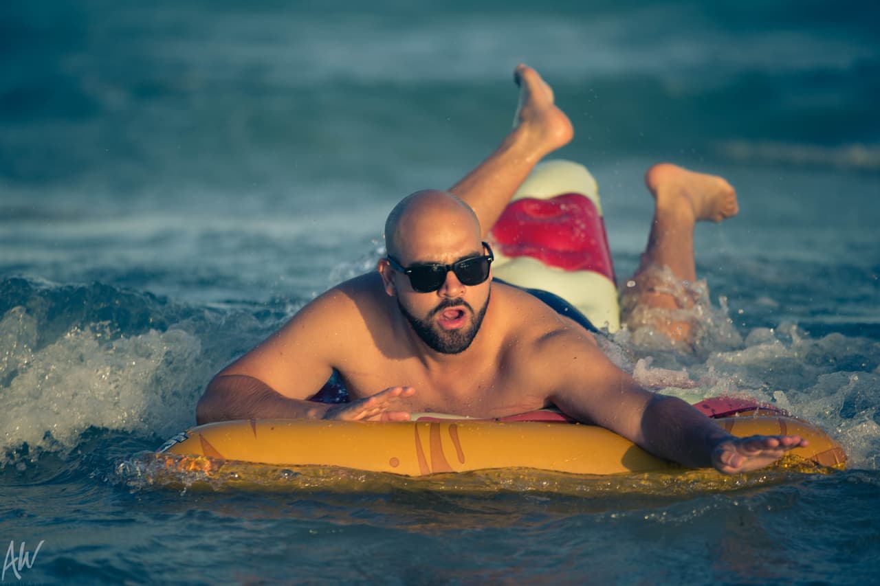 ¿Así o más a gusto, 
<b><a href="https://www.instagram.com/raulelpelon">Raúl</a></b>?