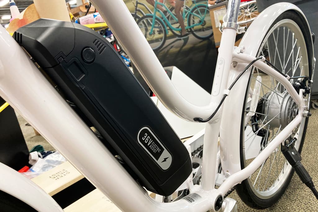 Escuelas de Orange prohibirán bicicletas y scooters eléctricos en escuelas