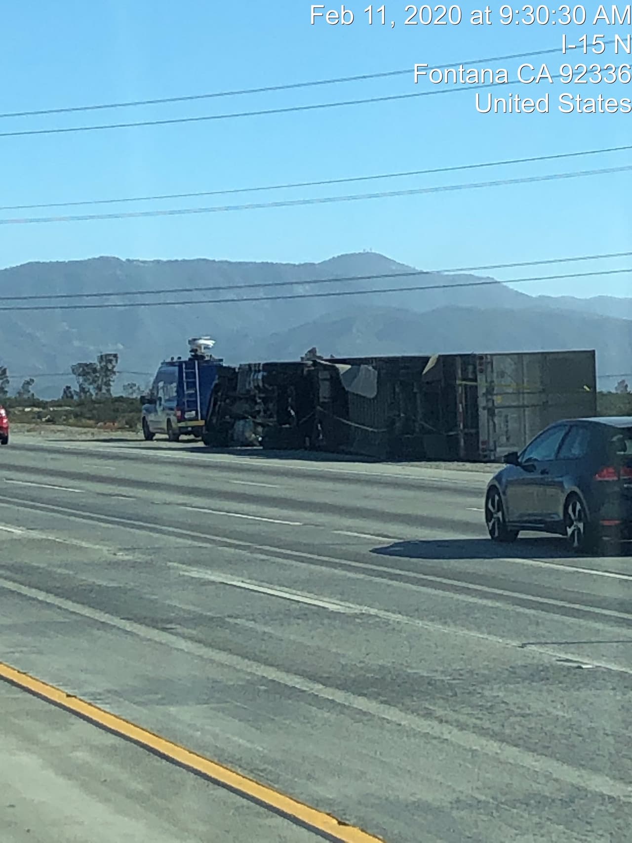 Además, el NWS alertó por "condiciones de conducción peligrosas debido a los vientos cruzados racheados".