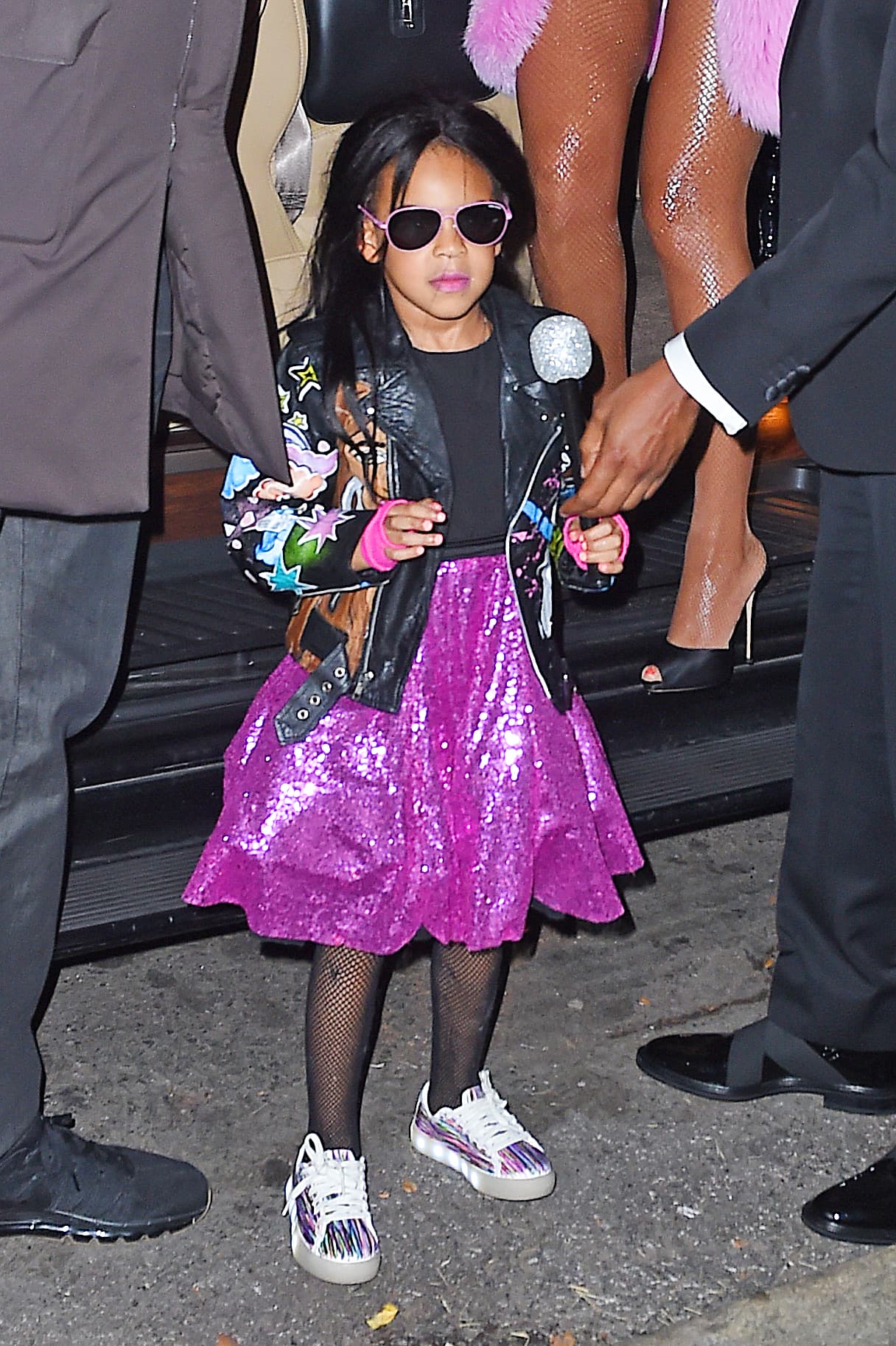 Y hasta micrófono le dieron a la pequeña Blue Ivy.