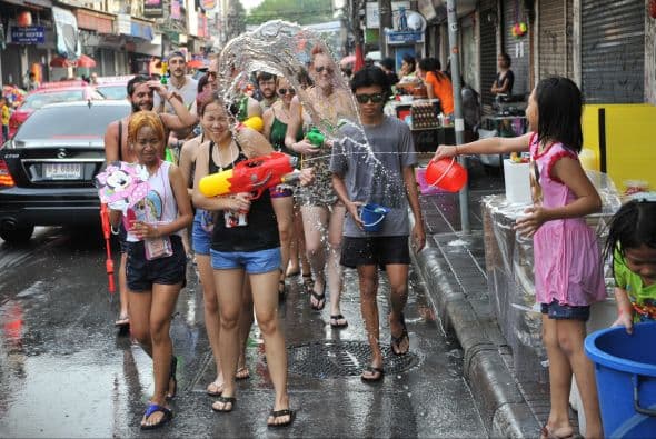 El día previo a la festividad, todos los tailandeses limpian a conciencia sus hogares.