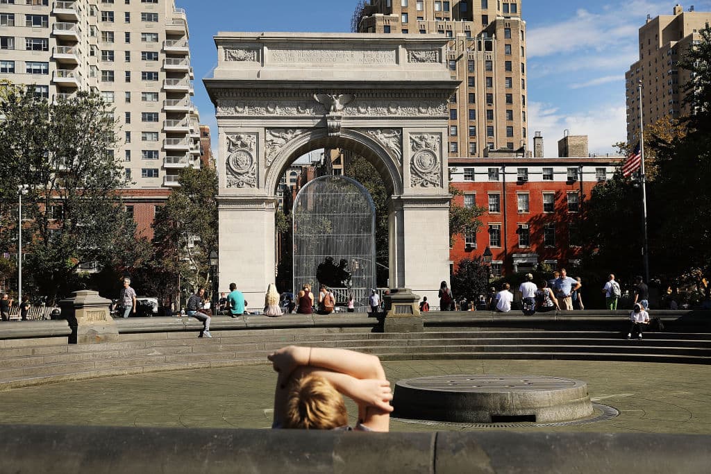 La muestra se nutre de la práctica artística y arquitectónica de Weiwei así como su investigación de la crisis internacional de refugiados así como el ascenso del nacionalismo, comenta el curador Nicholas Baume.