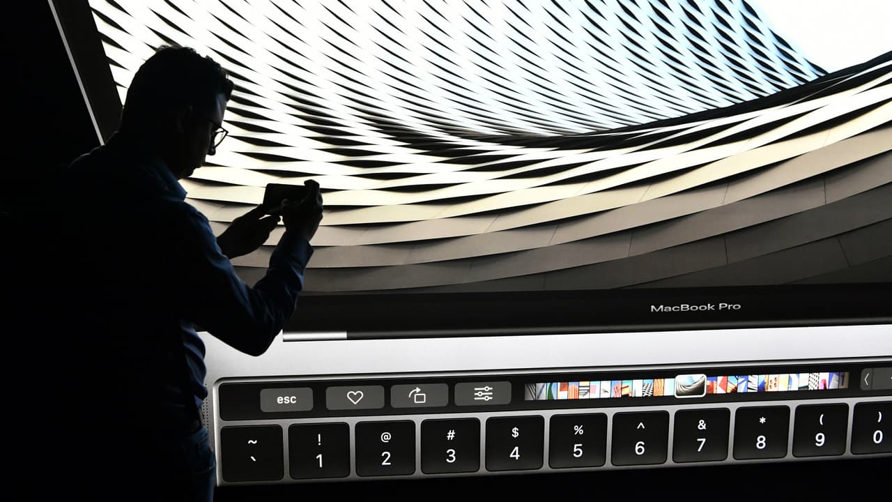 "Los que estamos con H-1B estamos bastante preocupados": Latinos en Silicon Valley sufren por lo que hará Trump