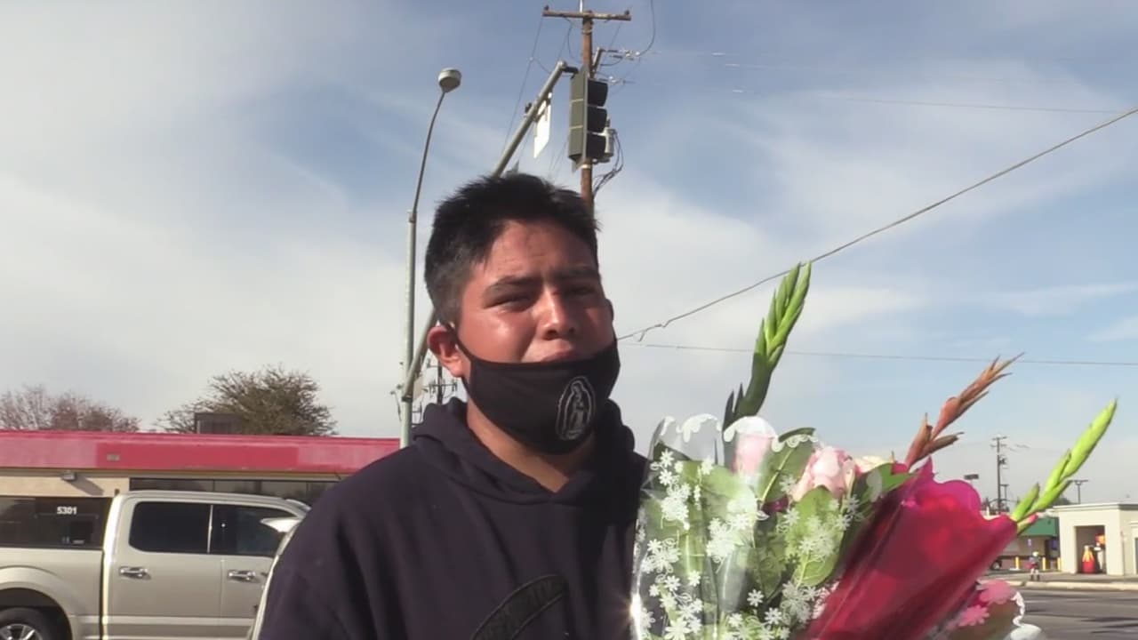 Atacan a vendedor de flores al sur del Valle y buenos samaritanos van en su ayuda