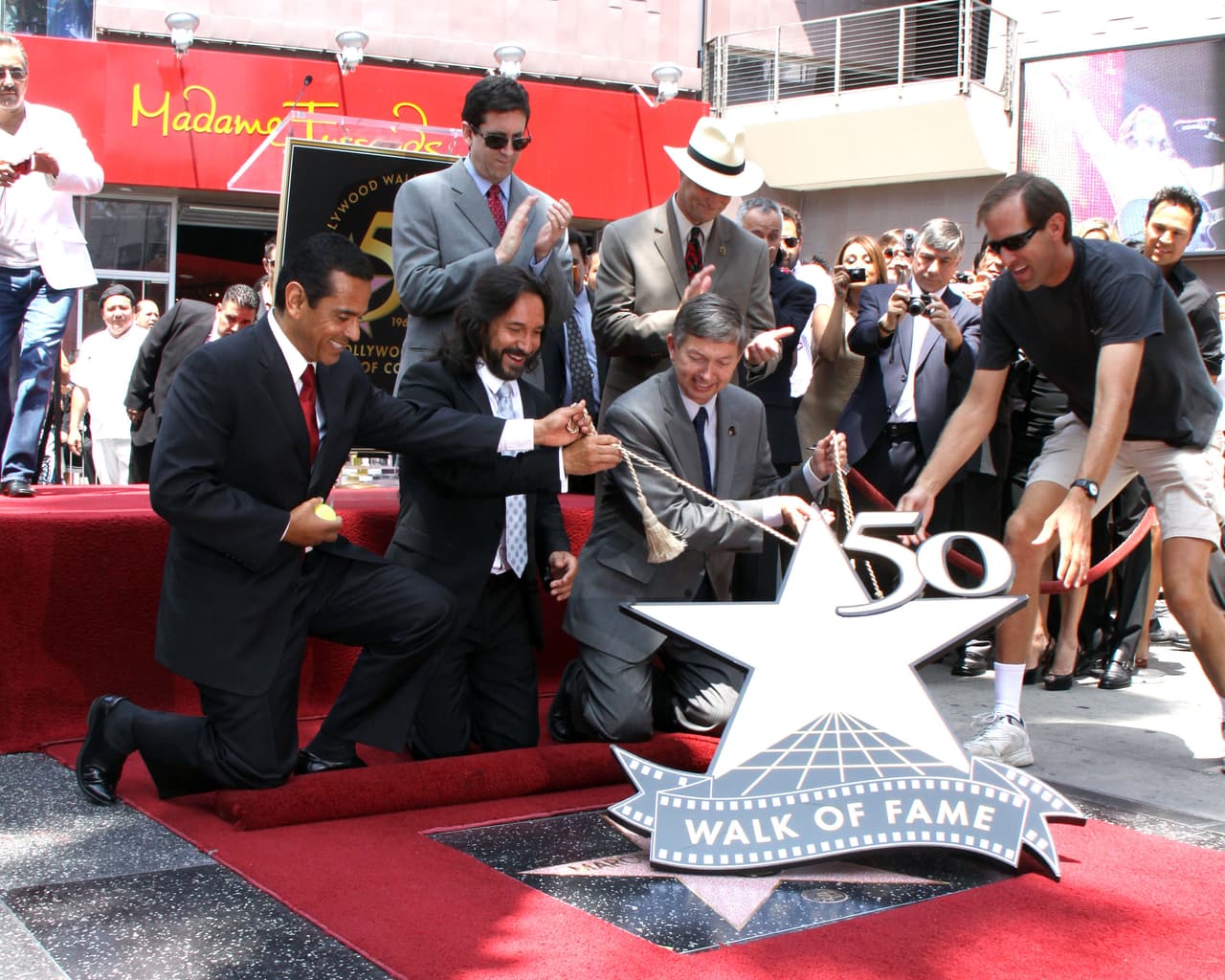 Otro de los laureados es el compositor Marco Antonio Solís.