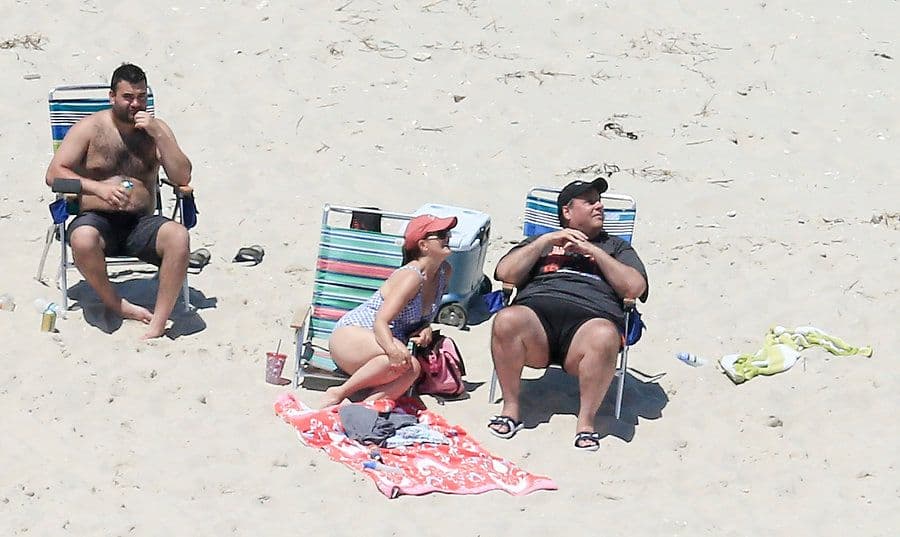 Chris Christie cierra una playa de Nueva Jersey... para después ir a bañarse solo en ella
