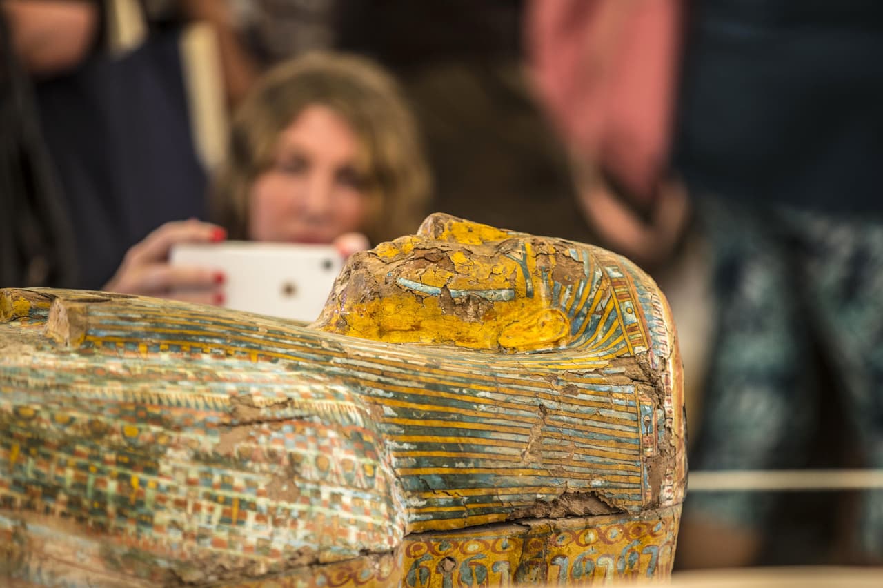 Según el
<a href="http://www.antiquities.gov.eg/DefaultAr/pages/NewsDetails.aspx?newsid=1175#" target="_blank">Ministerio de Antigüedades</a> se trata de uno de los descubrimientos arqueológicos "más grandes e importantes" de los últimos años. Egipto está buscando impulsar el turismo luego de la inestabilidad que siguió a la caída de Hosni Mubarak en 2011, tras décadas en el poder.