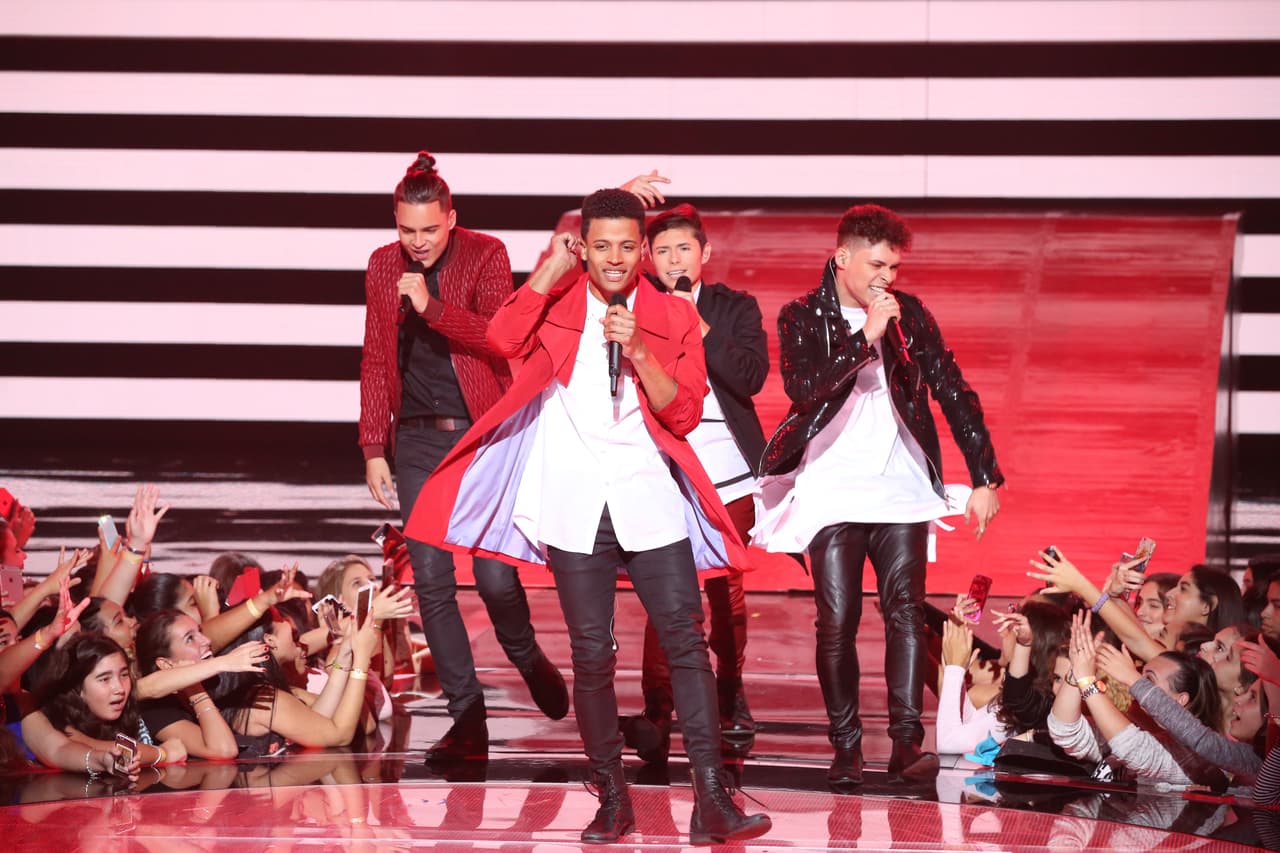 En el tercer show en vivo cantó junto a Brian, Edward y Garmandy un tema de Marc Anthony. 
<a href="http://www.univision.com/shows/la-banda/they-stole-the-show-marc-anthony-style-with-i-need-to-know-video" target="_blank">Revive este momento.</a>