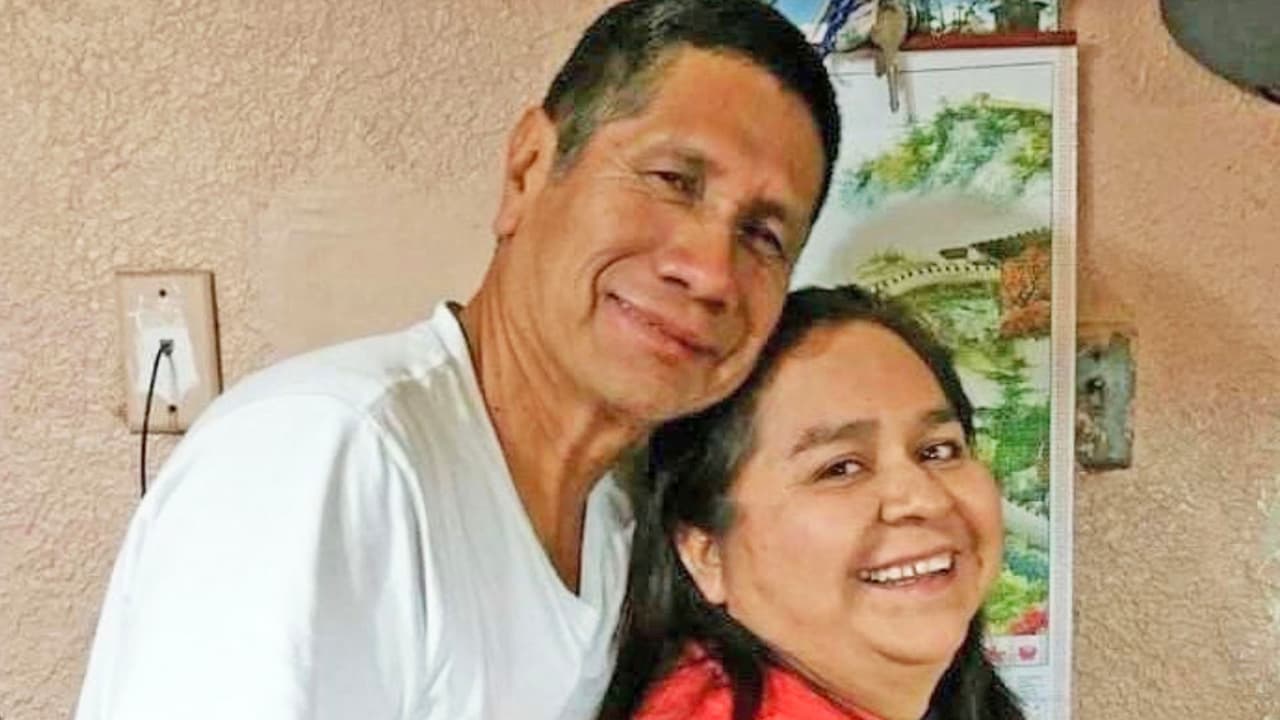 El coronavirus se llevó a su madre y a un tío; ahora su padre y un hermano están graves en el hospital