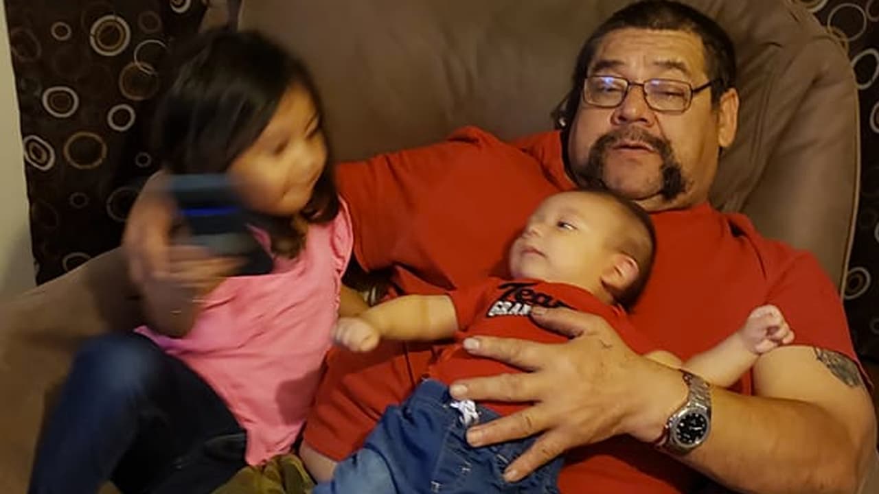 Sandra Manzo escribe: felicidades a un abuelo que es muy amoroso con sus nietos y felicitar a todos los abuelos en su día. Felicidades a José Martin Manzo Dios te bendiga a ti y a tus nietos. ❤ 😘😘