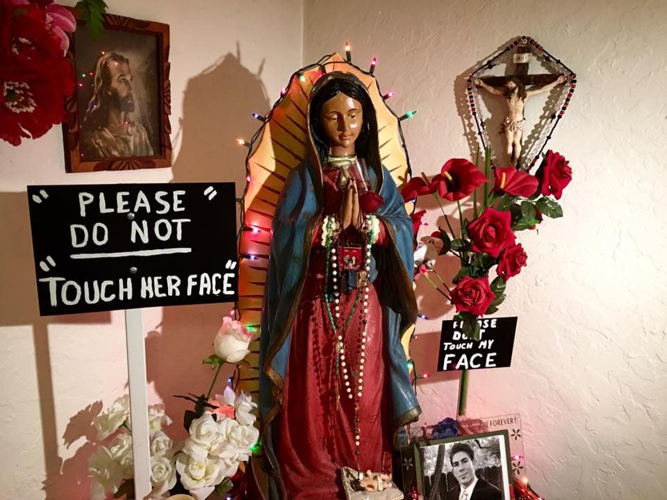 La estatua es exhibida en Fresno, California.