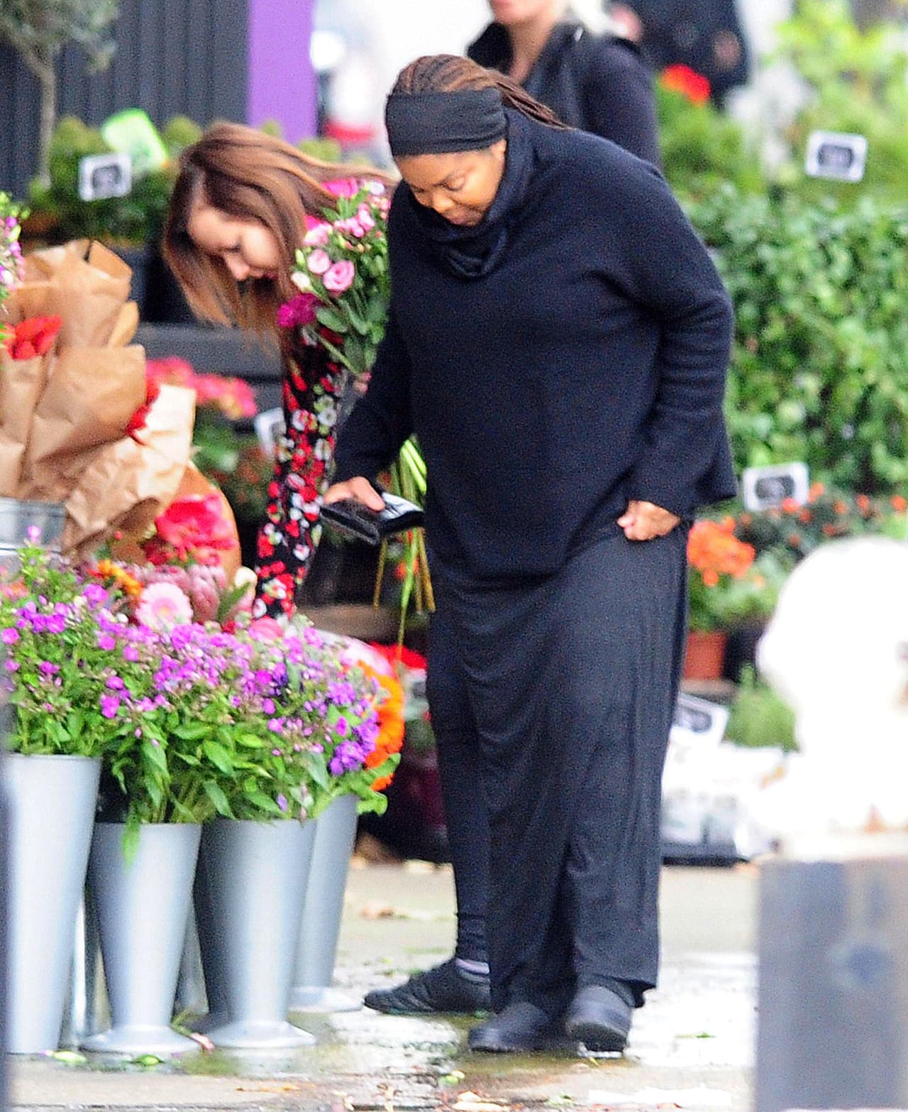 Al parecer Janet sufre de hinchazón de pies.