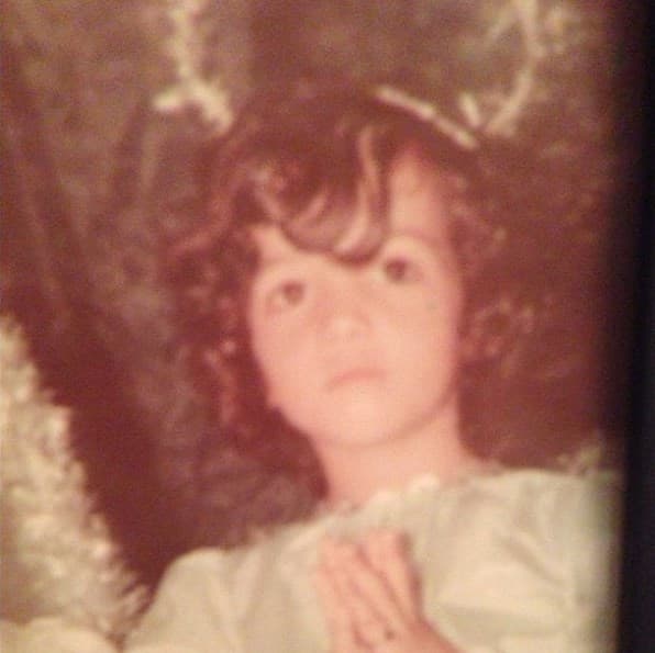 Desde pequeña Giselle tenía unos ojos muy expresivos y le encantaba posar para las cámaras.