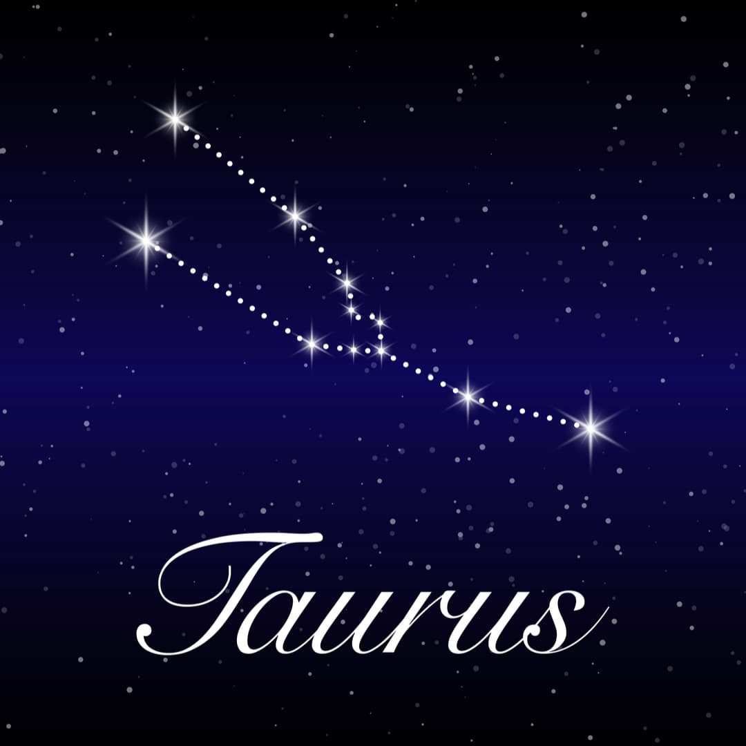 Zeus llegó hasta la costa cretense de Cortina donde violó a la pobre de Europa y tuvo con ella tres hijos: Minos (quien sería el legendario rey de Creta), Radamantis (que con Eaco llegaron a ser posteriormente los jueces del Tártaro) y Sarpedón.