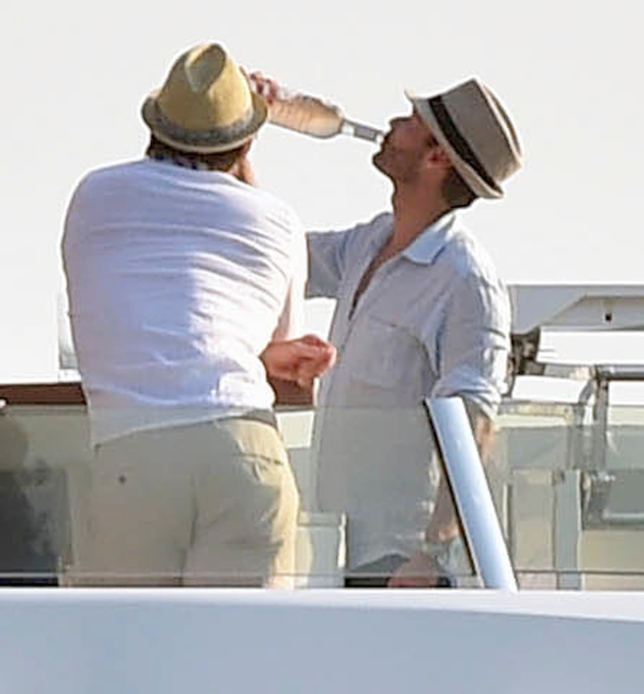 ¡Y siguió tomando!