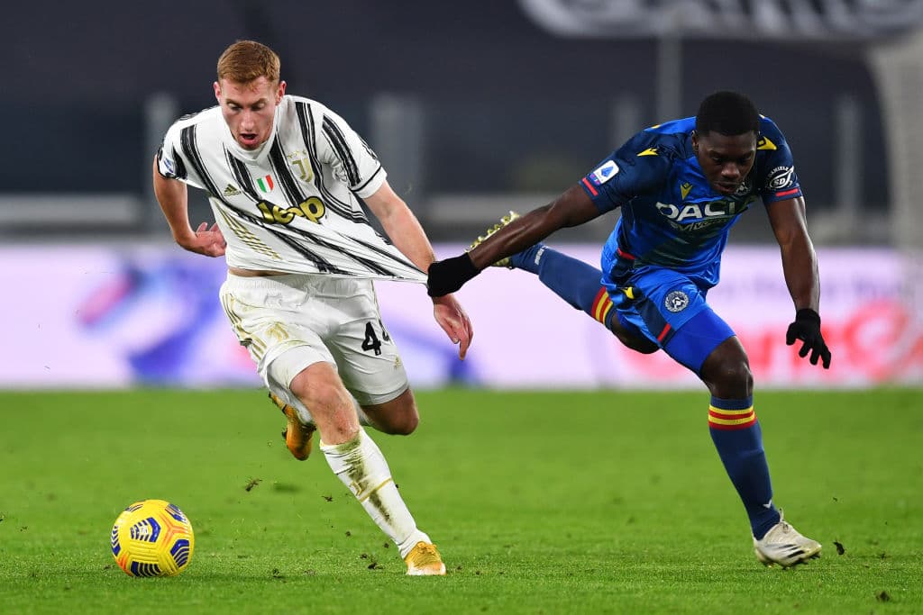 Juventus, sin piedad, goleó al Udinese 4-1. Con doblete de Cristiano Ronaldo y goles de Paulo Dybala y Chiesa, los de la Vecchia Signora suman puntos durante la Jornada 15 de la Serie A.