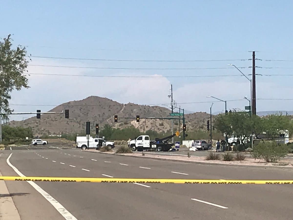 Investigan accidente aéreo en el que murieron dos personas tras caer un 'avión casero' en Arizona