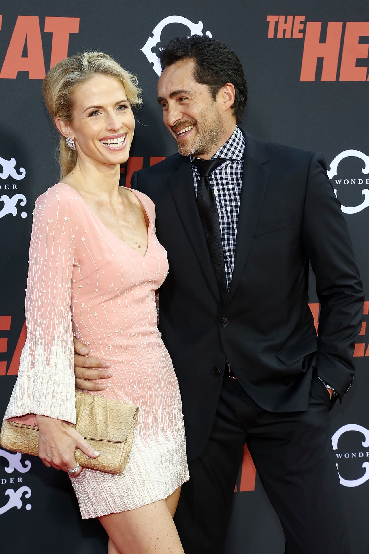 Además, la actriz puntualizó que era imposible no enamorarse de Bichir debido a que su relación estaba llena de apoyo, risas y comunicación.