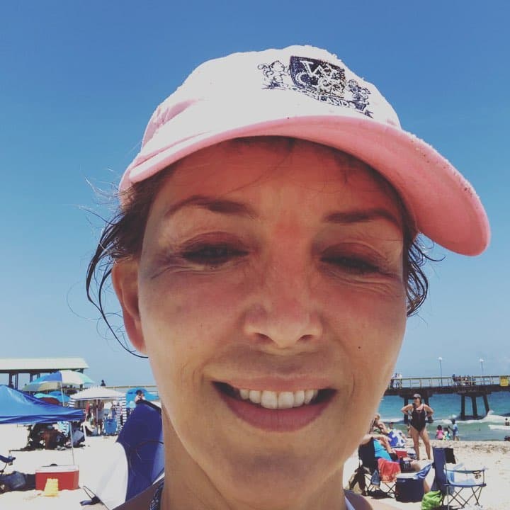 Fue a través de esta misma plataforma donde la también cantante 
<a href="https://www.univision.com/famosos/laura-flores-anuncia-su-regreso-a-las-telenovelas-mexicanas-fotos" target="_blank">compartió su regreso a la televisión mexicana</a>, tras siete años de ausencia.