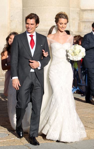 Con el tiempo comenzaron a salir y a dar forma a una relación amorosa que tuvo su momento cumbre el 29 de junio de 2012, cuando unieron sus vidas en matrimonio en la catedral de El Escorial, en San Lorenzo, España.