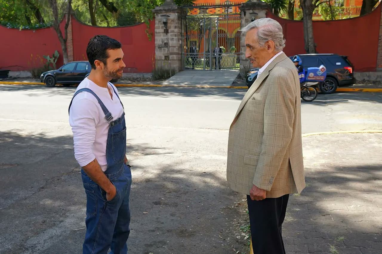 En la última telenovela que participó el actor, 
<a href="https://www.vix.com/es-es/detail/series-3467?utm_medium=internal_referral&utm_source=univision&utm_campaign=breaking_news&utm_content=ed_entertainment&utm_term=slideshow" target="_blank">Corazón Guerrero (que puedes ver gratis aquí en ViX)</a>, dio vida a un hombre noble, Abel Crucero. 
<br>