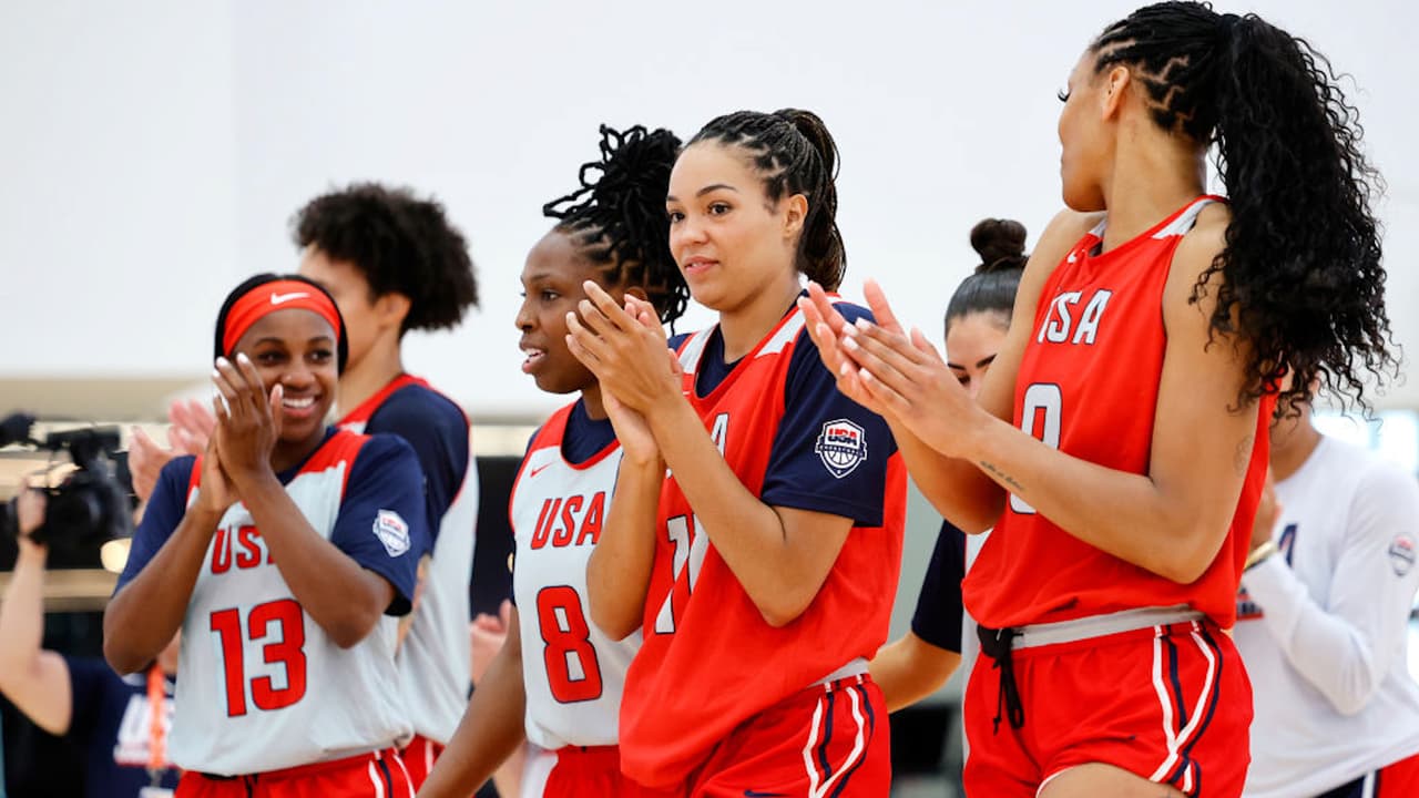 Jugadoras estadounidenses de básquetbol muestran su apoyo a Kamala Harris