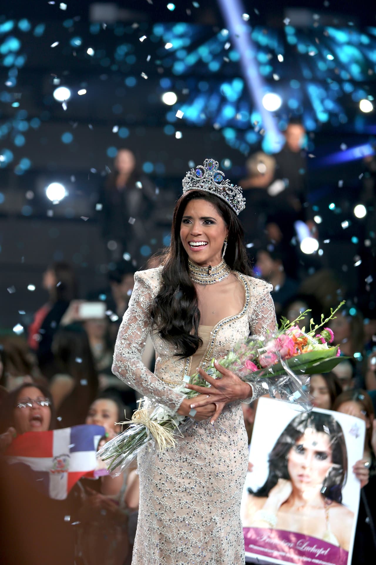 En abril de 2015, Francisca Lachapel fue coronada como Nuestra Belleza Latina y desde ese momento su vida cambió. Despierta América llegó casi inmediatamente a su vida y hemos sido testigos junto a ella de muchos sueños cumplidos.