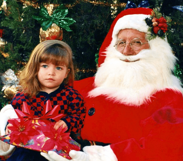 Con tan solo 8 años su padre descubrió su talento y desde entonces se ha desarrollado en el medio.