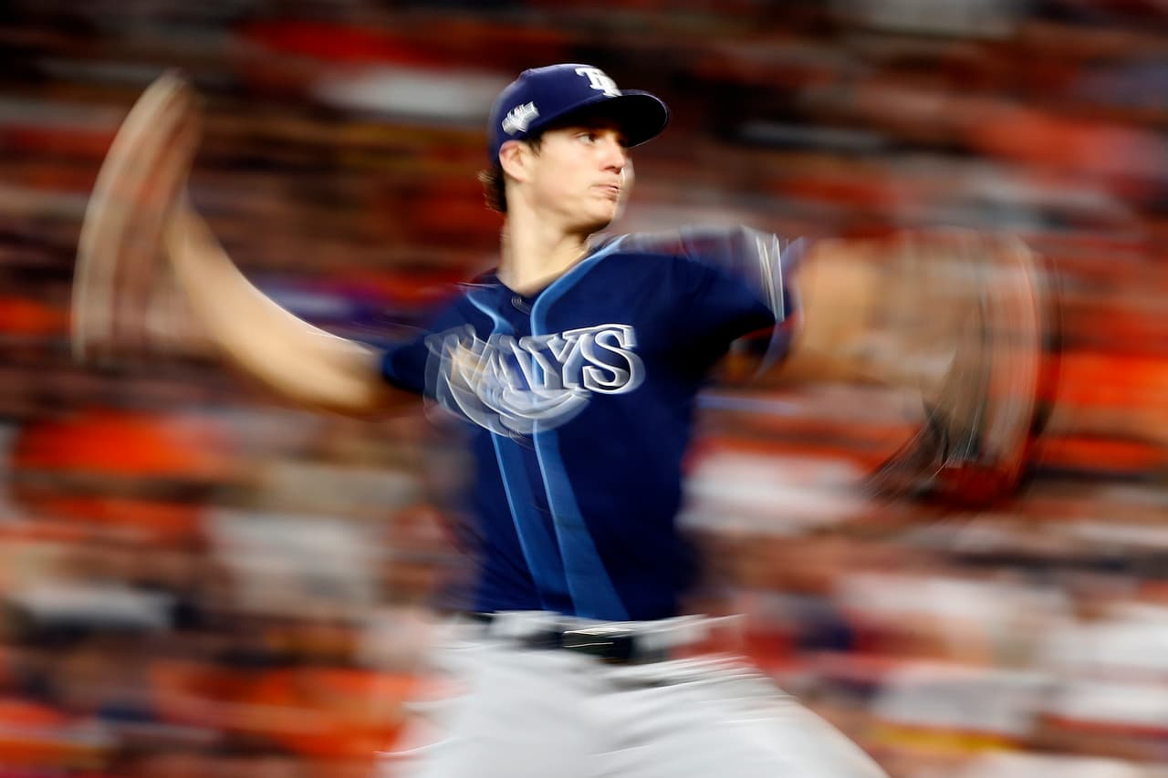 Triunfo con autoridad de los Houston Astros, 6-1 a los Rays, para avanzar a la Serie de Campeonato.