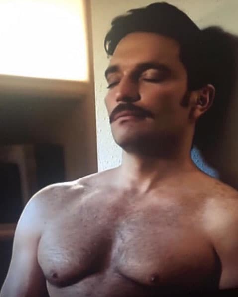 Y no es para menos, pues las horas que invierte en el gimnasio se reflejan muy bien en su escultural figura.