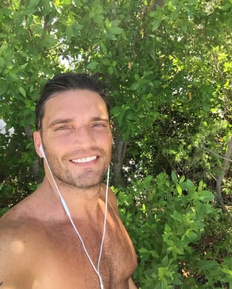 <b><a href="http://www.univision.com/temas/julian-gil">Julián Gil</a></b> es uno de los galanes que está aprovechando su éxito para convertirse en empresario.