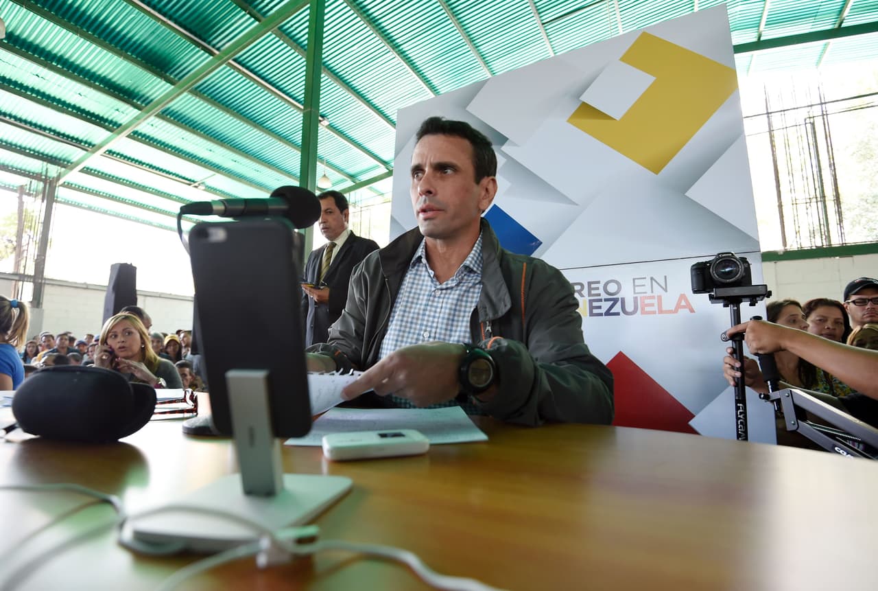 Capriles lanza plan para sacar a Maduro del poder