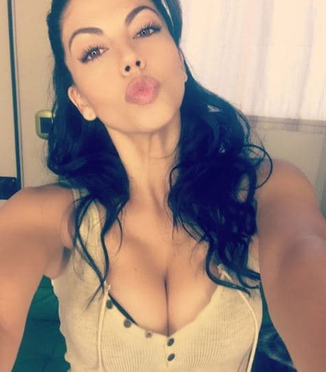 Sin embargo, la actriz de 33 años de edad aseguró: "Eduardo es un gran actor, es un gran amigo y es una gran persona. Siempre va a tener todo mi cariño, mi admiración, porque es un actorazo. Aprendí muchísimo cuando trabajé con él.".