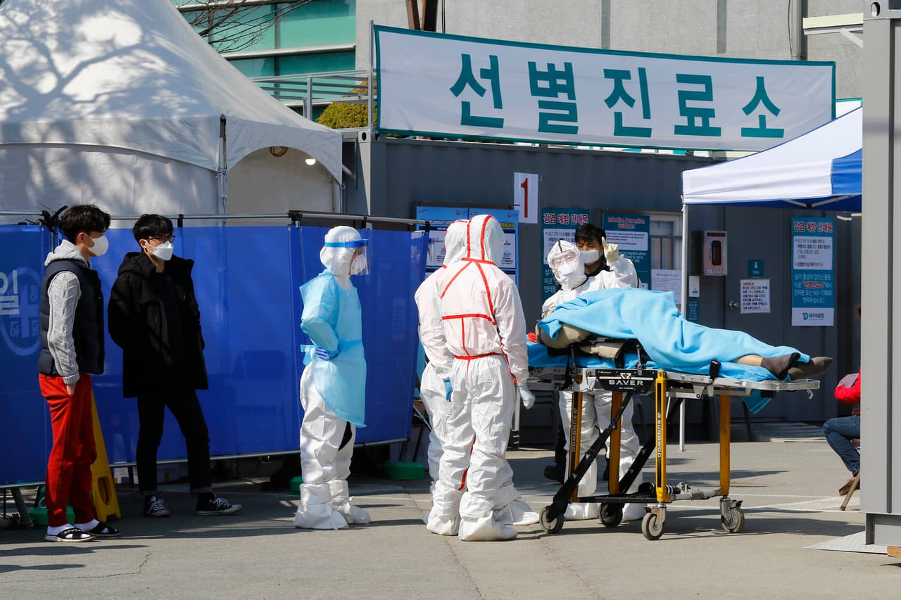 ¿Por qué está reapareciendo el covid-19 en personas que se habían recuperado en Corea del Sur?