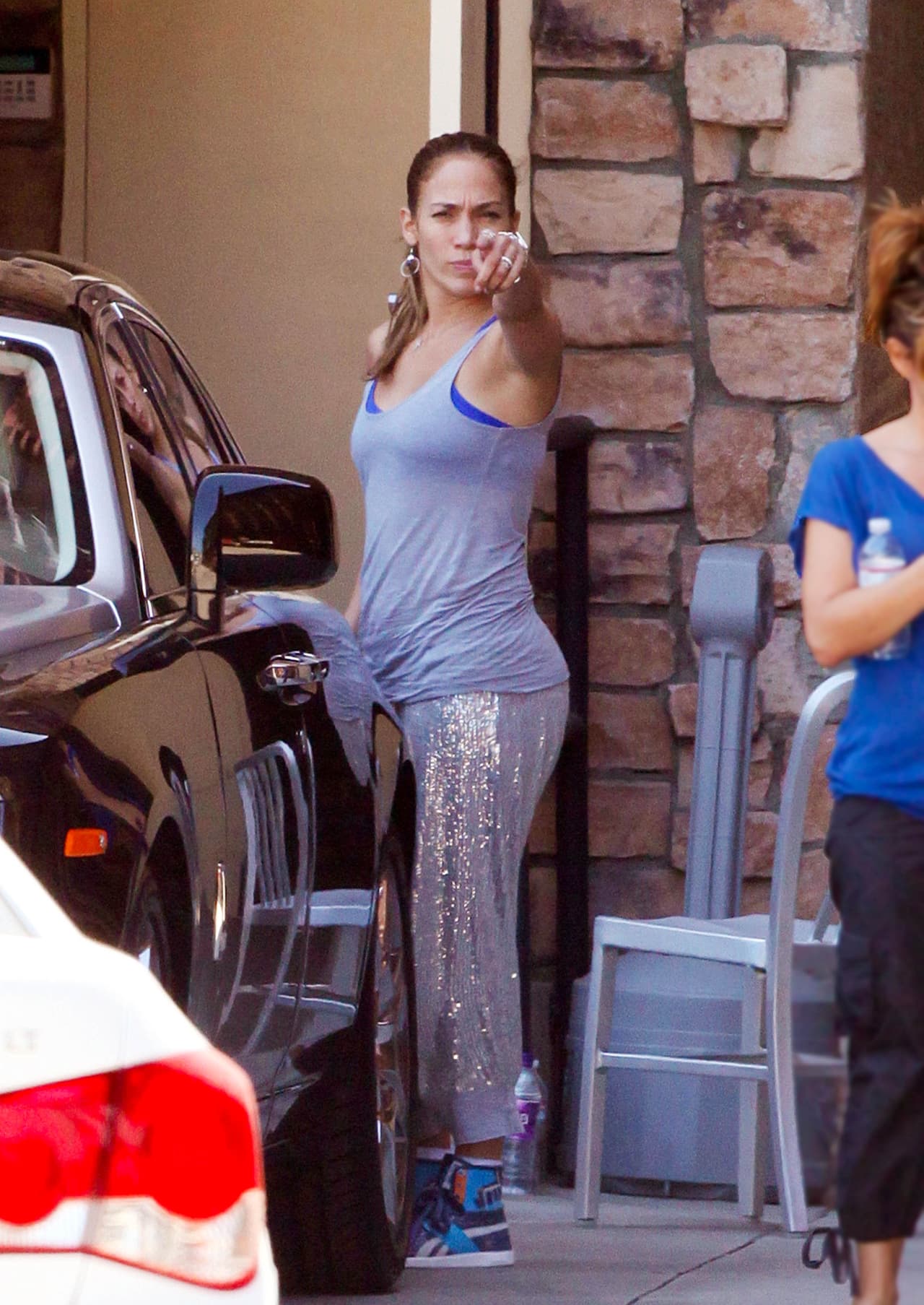 Y a ella le fastidia que la vean así.