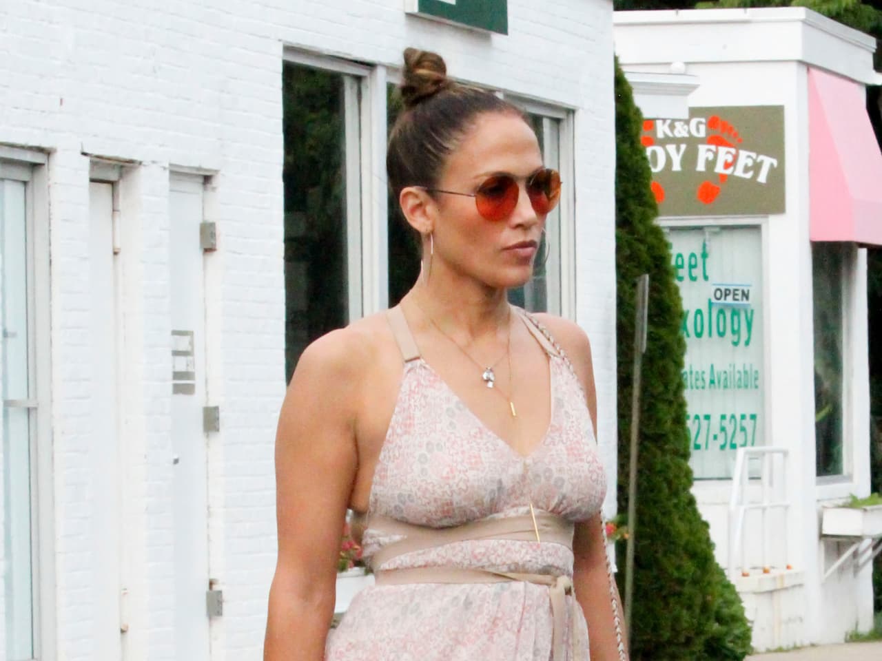 Y por eso, se haya vuelto más común verla así de cómoda cuando está descansando.