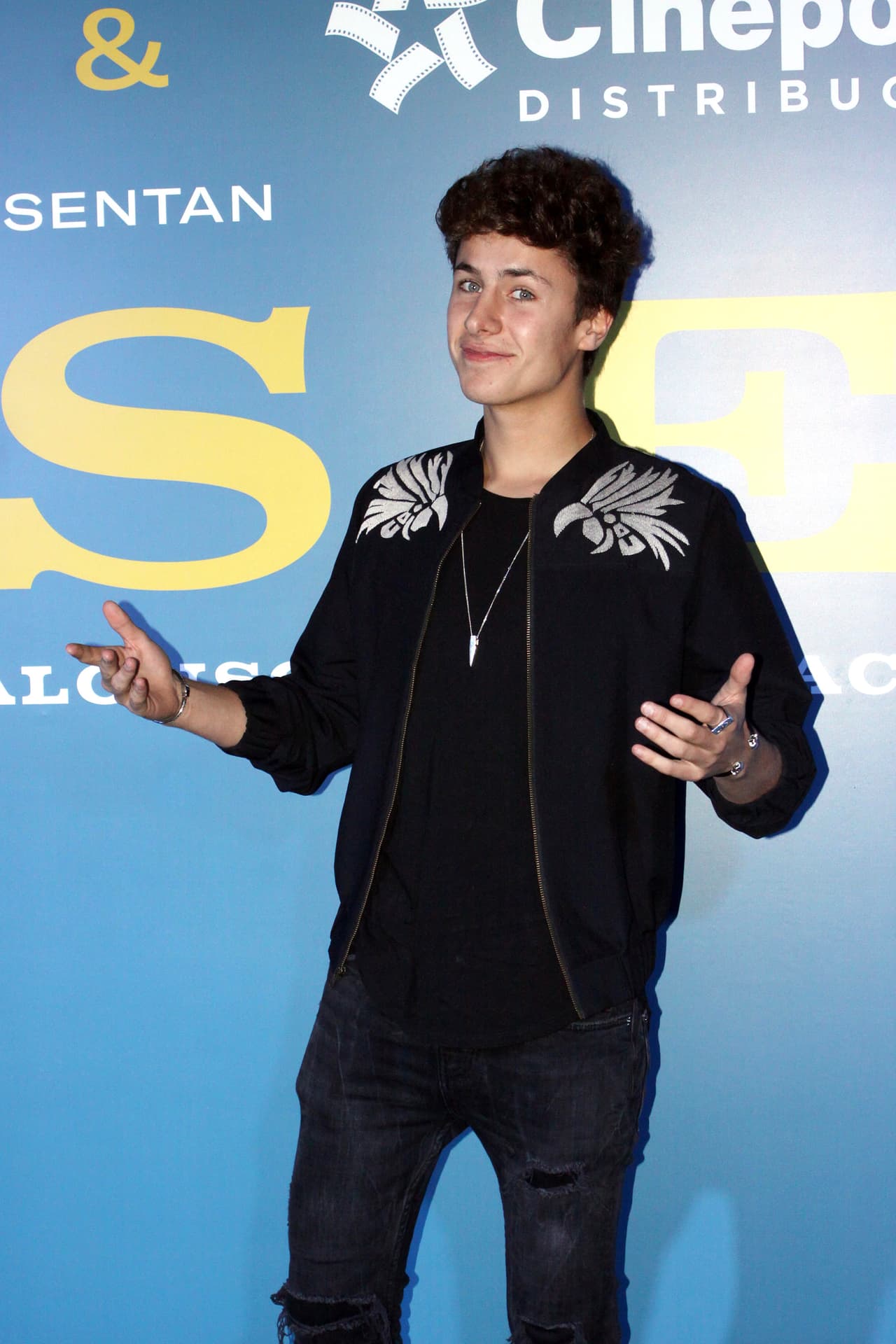 Juan Pablo Martínez-Zurita Arellano, de 23 años, comenzó a crear contenidos para las redes sociales desde el año 2013. A partir de entonces su popularidad ha subido como la espuma.