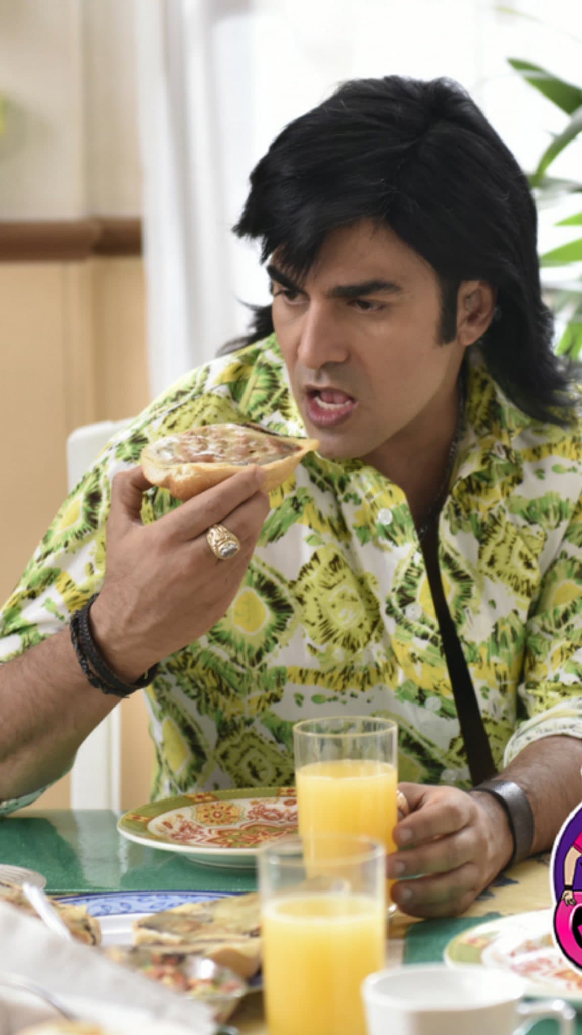 No importa lo que haga, 'Albertano' siempre encuentra el lado sexy de las cosas.