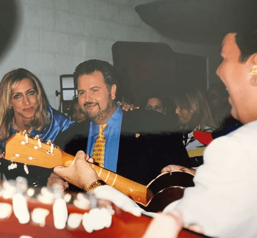 Cada aniversario la nostalgia nos invade y recordamos ese primer show al aire y el festejo que hubo al final del mismo. Lili y Raúl celebraron con mariachis la primera emisión de El Gordo y La Flaca.
