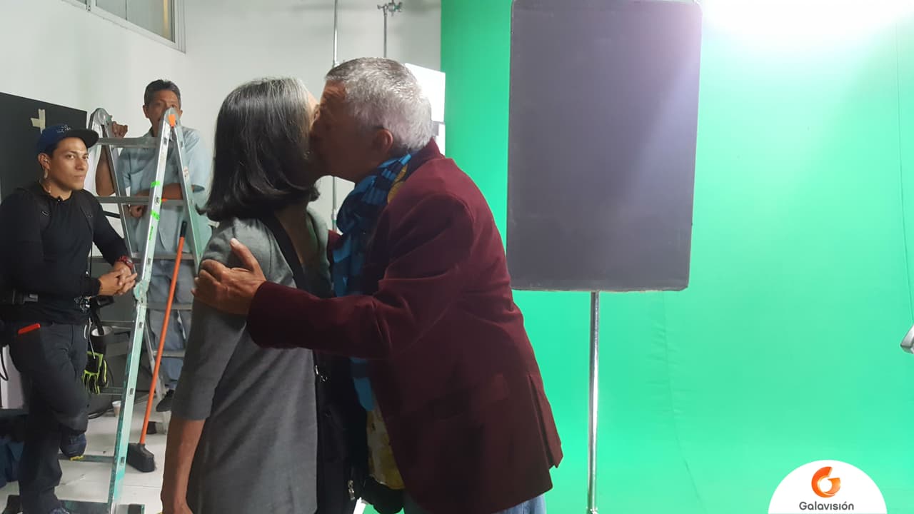 También tuvo oportunidad de saludar a Macaria, la actriz que interpreta a Magdalena López.