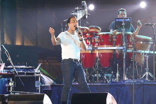 La música comenzó a las 3 de la tarde y no se detuvo hasta la medianoche, ofreciéndole al público un espectáculo inolvidable y a la altura de Miami Beach.