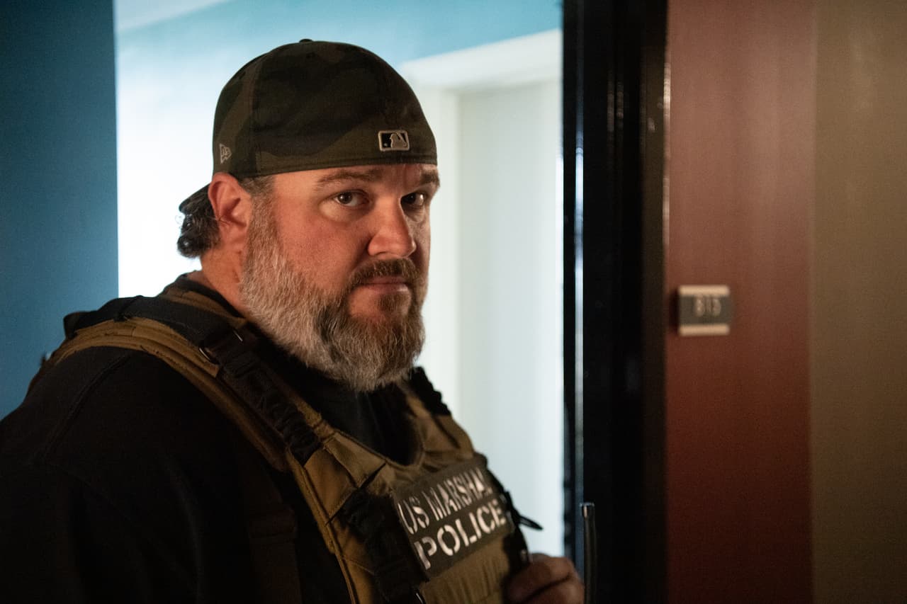 Los miembros de la oficina del fiscal de distrito del condado de Fulton y la oficina del alguacil del condado de Fulton también ayudaron en la operación.