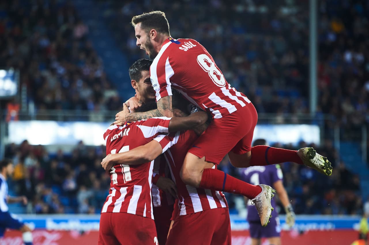Alvaro Morata del Club Atletico de Madrid celebra después de anotar gol en el juego.